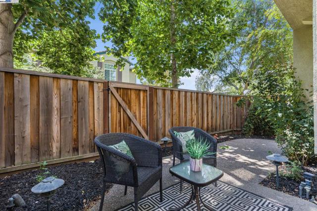 4119 Veneto Ct, Pleasanton CA: https://media.crmls.org/mediaz/73c739fa-69b7-4fe3-9358-3a0a25b89d18.jpg