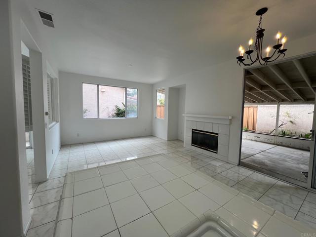 Detail Gallery Image 6 of 15 For 9608 Capricorn Way, San Diego,  CA 92126 - 4 Beds | 2/1 Baths