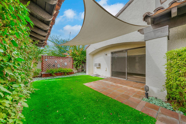 60 Calle Solano, Rancho Mirage CA: https://media.crmls.org/mediaz/73c8d75e-d610-4eb9-81bc-4f5a12148a9e.jpg