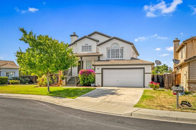 9082 Spencer Court, Gilroy CA: https://media.crmls.org/mediaz/73c96b78-fa59-4dc6-9cf8-151bd9a0671e.jpg