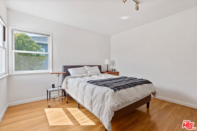 514 California Street, El Segundo CA: https://media.crmls.org/mediaz/73cadce5-1edf-4065-a7bb-7b2f81868f70.jpg