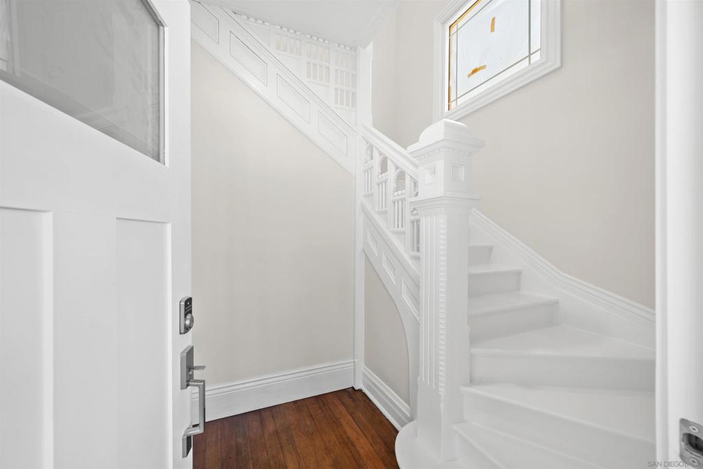 2253 Brant Street - photo 3