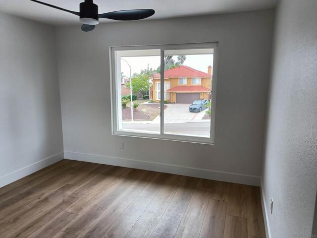 662 E J St, Chula Vista CA: https://media.crmls.org/mediaz/73caf1a3-9a06-4667-88a0-9b910e0c281e.jpg
