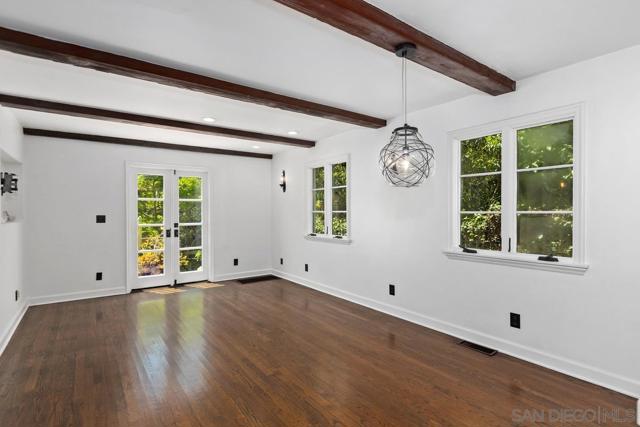 7728 Ludington Pl, La Jolla CA: https://media.crmls.org/mediaz/73cb2c64-8078-4686-9a07-b36e0c4f2305.jpg