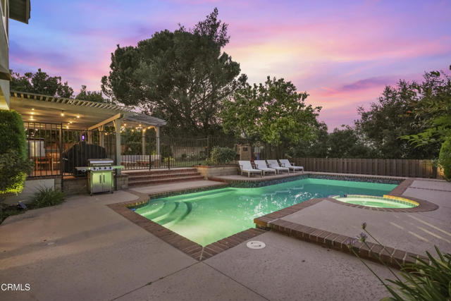 18845 Braemore Road, Porter Ranch CA: https://media.crmls.org/mediaz/73cb9dfe-a921-4a91-812e-46a15cfd9ce2.jpg