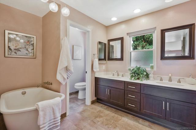 6974 Camino Pacheco, San Diego CA: https://media.crmls.org/mediaz/73cbec73-6d61-496c-a77e-a183aa69a36d.jpg