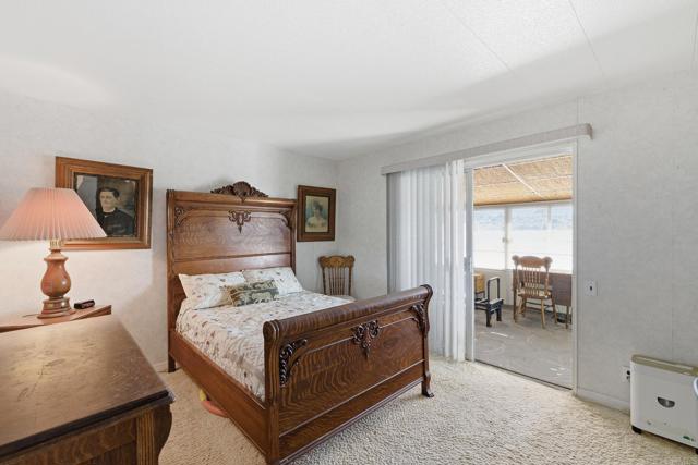 1930 W San Marcos Boulevard, San Marcos CA: https://media.crmls.org/mediaz/73cc130a-fb36-4d52-ac0c-c610eb019758.jpg