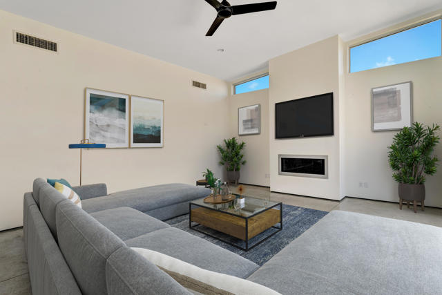 2703 Alexander Club Drive, Palm Springs CA: https://media.crmls.org/mediaz/73cd1d8a-3371-4bd1-947a-db31ba1e0bb1.jpg