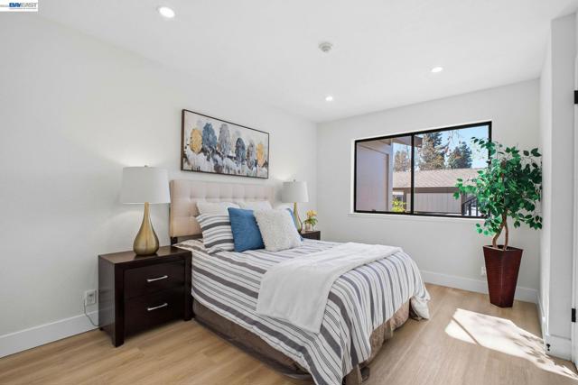 267 Famoso Plz, Union City CA: https://media.crmls.org/mediaz/73ce6719-4dd7-4ace-8e53-29e652e0af67.jpg