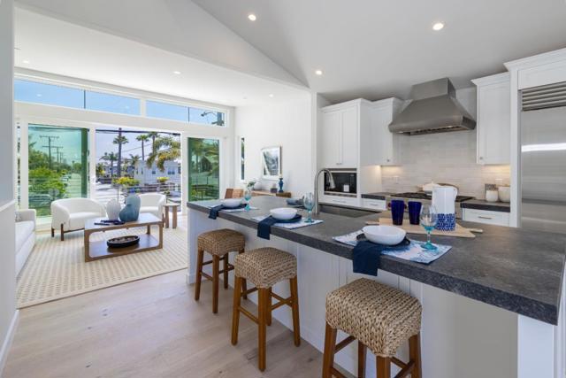 355 30th Avenue, Santa Cruz CA: https://media.crmls.org/mediaz/73cf0241-976f-4f90-a127-237bd183364c.jpg