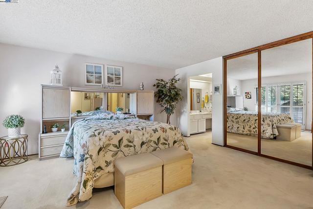 3803 Cheshire Ct, Pleasanton CA: https://media.crmls.org/mediaz/73d2d672-298b-4761-a909-a8fdc711033b.jpg