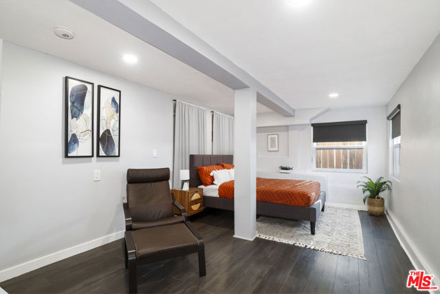 3741 Woolwine Drive, Los Angeles CA: https://media.crmls.org/mediaz/73d41ccc-bc75-476b-b9fb-ab0e82130c65.jpg