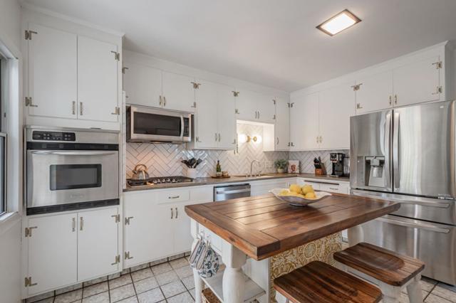 301 Madrid Street, San Francisco CA: https://media.crmls.org/mediaz/73d58c2f-8f89-402b-918c-c397c8df41c0.jpg