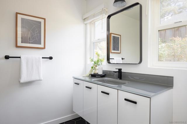 6529 Manana Place, San Diego CA: https://media.crmls.org/mediaz/73d5c548-ce40-47c1-864a-6f68ced9a2d9.jpg