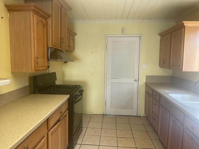 629 Chaparral Street, Salinas CA: https://media.crmls.org/mediaz/73d669eb-49ad-4111-bf36-77f5f4affcd4.jpg