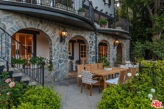 1756 Correa Way, Los Angeles CA: https://media.crmls.org/mediaz/73d7492f-3bf0-434d-a767-f107ccd3e005.jpg