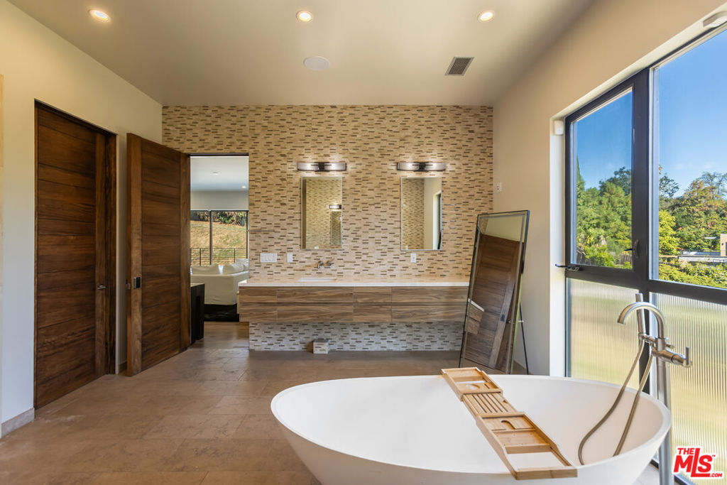 MLS #26839557 image #9
