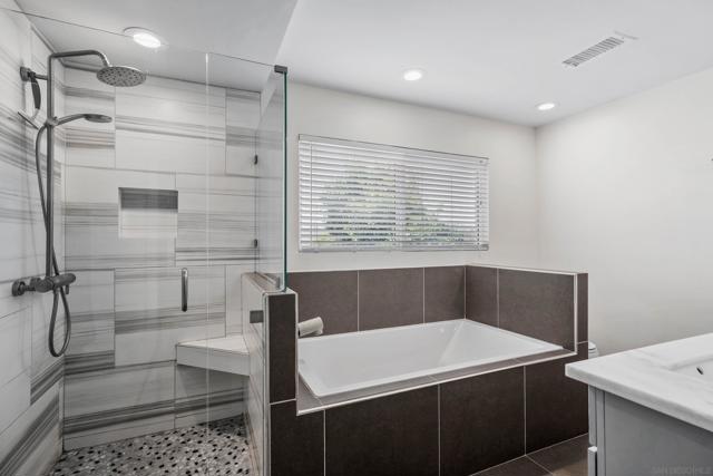 4971 Twain Ave, San Diego CA: https://media.crmls.org/mediaz/73d7b7d2-42df-4edd-8aef-1e4b0fb8ff6e.jpg