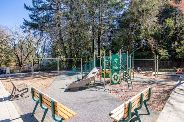 21525 Madrone Drive, Los Gatos CA: https://media.crmls.org/mediaz/73d7ec37-fb43-458d-b0ac-5e329dd07855.jpg
