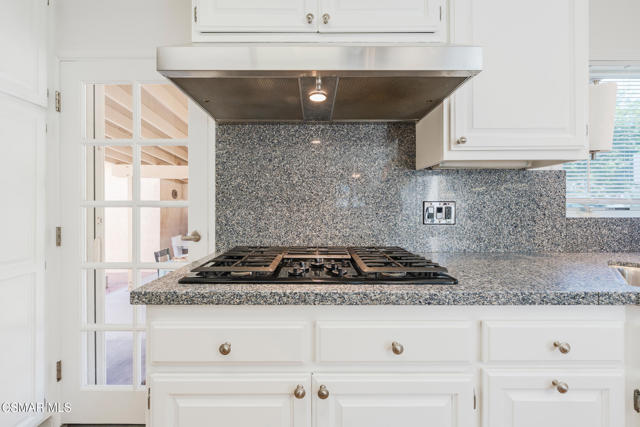 6120 Zelzah Avenue, Encino CA: https://media.crmls.org/mediaz/73d87ff5-3cd6-4c65-bfdd-9ea257942dd9.jpg