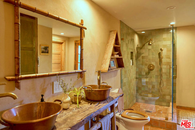 5 Bed Home for Sale in Topanga, California
