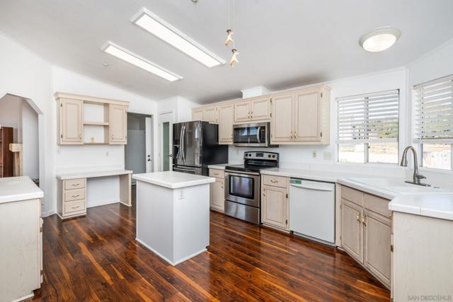 1525 Tea Rose Lane, Jacumba CA: https://media.crmls.org/mediaz/73d9ac92-f908-469d-a859-b2ace7638c47.jpg