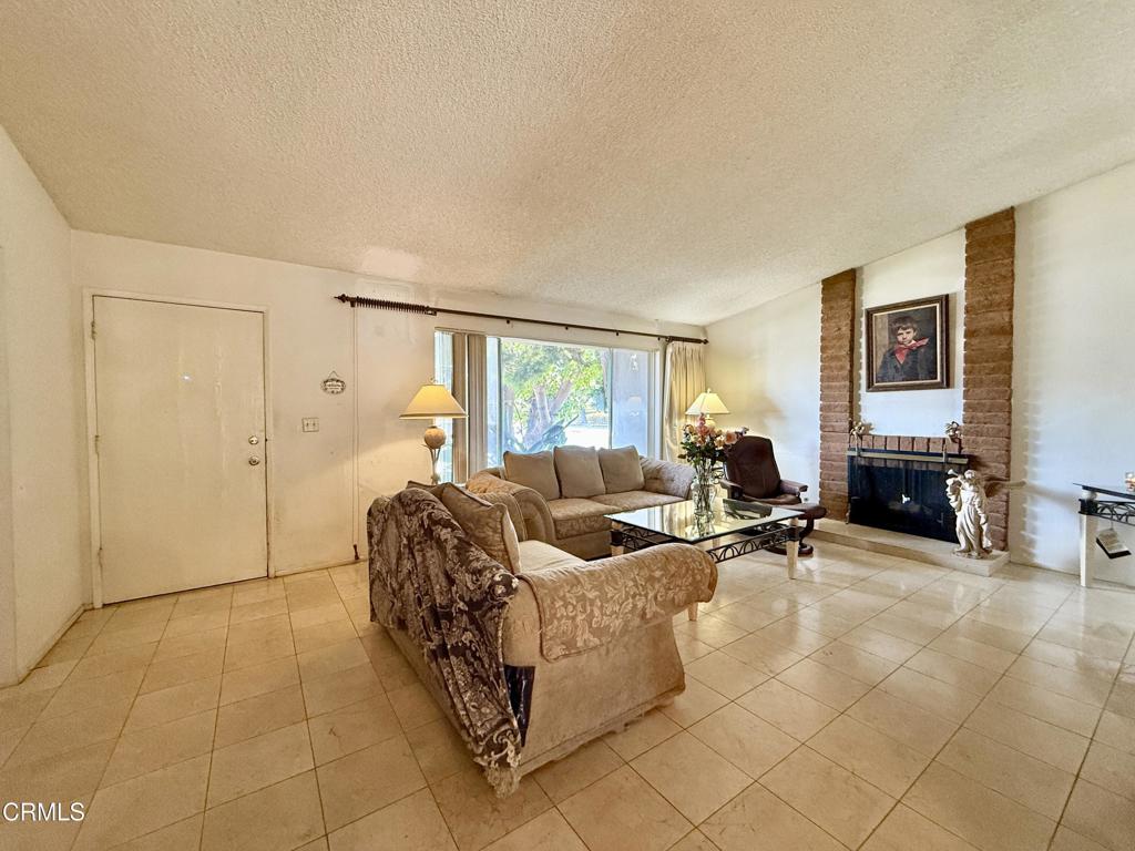 MLS #V1-30304 image #3