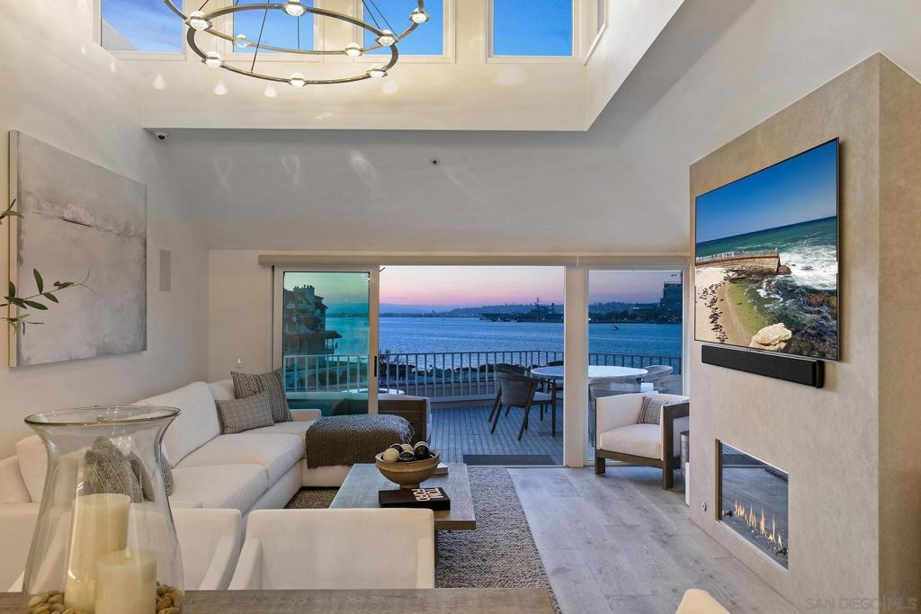 1101 1st Street 403, Coronado, CA 92118