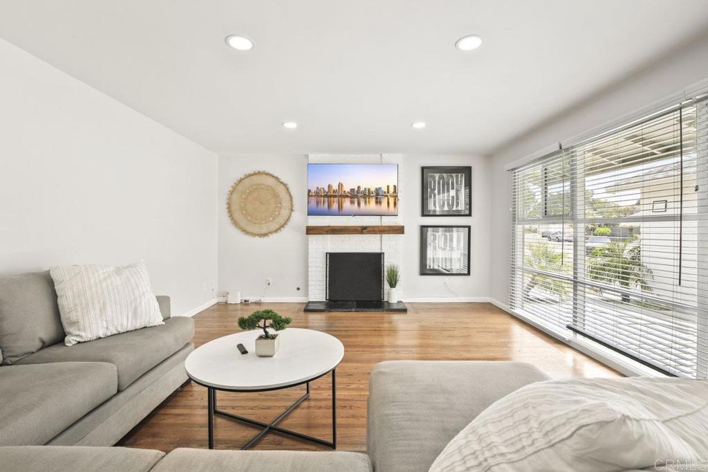 4625 Glacier Avenue - photo 15