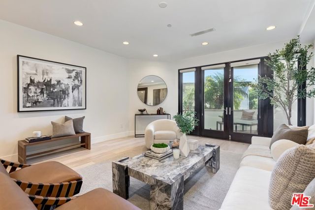 2 Bed Home for Sale in Los Angeles, California