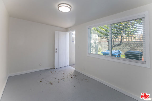 11750 Tennessee Avenue, Los Angeles CA: https://media.crmls.org/mediaz/73dd0542-d78d-4d3d-9bee-ccc1f4b9ddd3.jpg