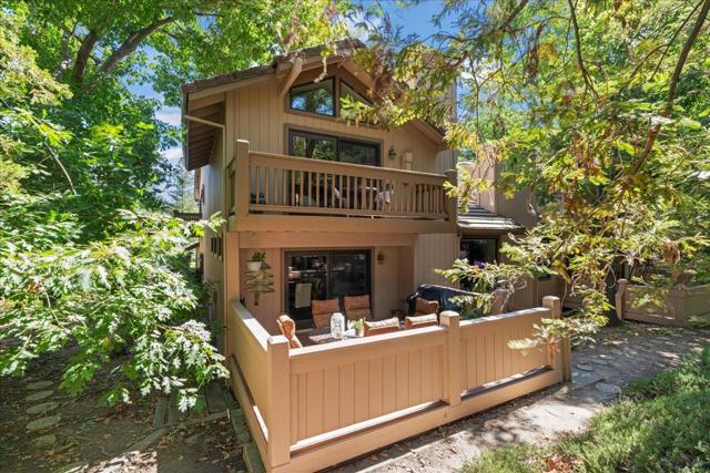 5945 Fiddletown Place, San Jose CA: https://media.crmls.org/mediaz/73de7291-d3d9-4704-a5f8-085aed9e5e23.jpg