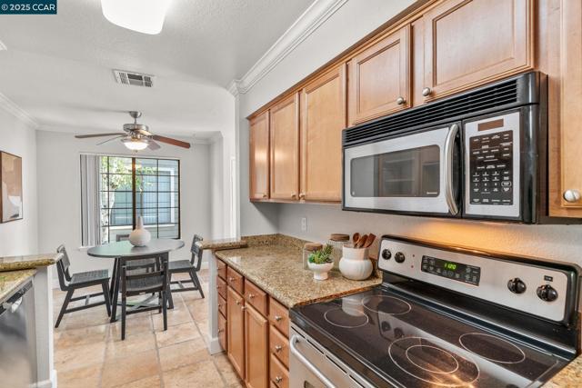 132 Eastridge Dr, San Ramon CA: https://media.crmls.org/mediaz/73dec804-41cd-4bd3-a052-93692ab8af93.jpg