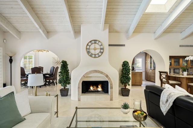 73580 Agave Lane, Palm Desert CA: https://media.crmls.org/mediaz/73dee197-3b59-424c-9048-3be8f51d4f09.jpg