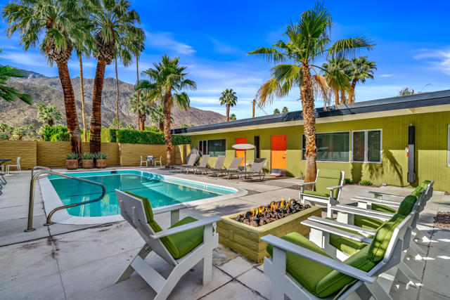 1611 S Calle Palo Fierro #4, Palm Springs, CA 92264