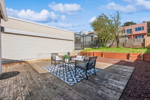 277 Munich Street, San Francisco CA: https://media.crmls.org/mediaz/73def41d-30ca-4b72-8b94-13b49c935da2.jpg
