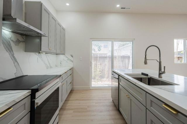 987 Harcourt Avenue, Seaside CA: https://media.crmls.org/mediaz/73dfc91e-2cfb-4464-871a-d1bfea72f4d6.jpg