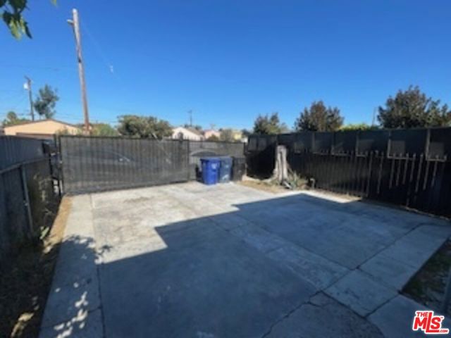 2114 Oris Street, Compton, California 90222, 2 Bedrooms Bedrooms, ,1 BathroomBathrooms,Single Family Residence,For Sale,Oris,24464821