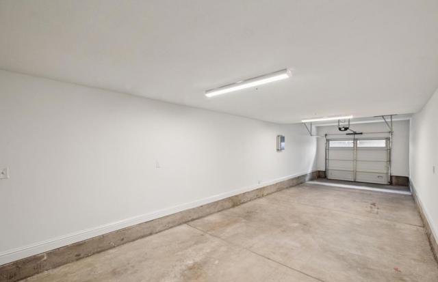 2449 Willow Way, San Mateo CA: https://media.crmls.org/mediaz/73e0b182-972e-46c8-9c62-36d507dd27c4.jpg