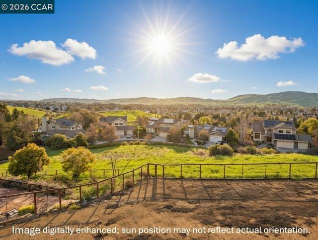 Image 5 of 27 For 1109 Vista Point Ln