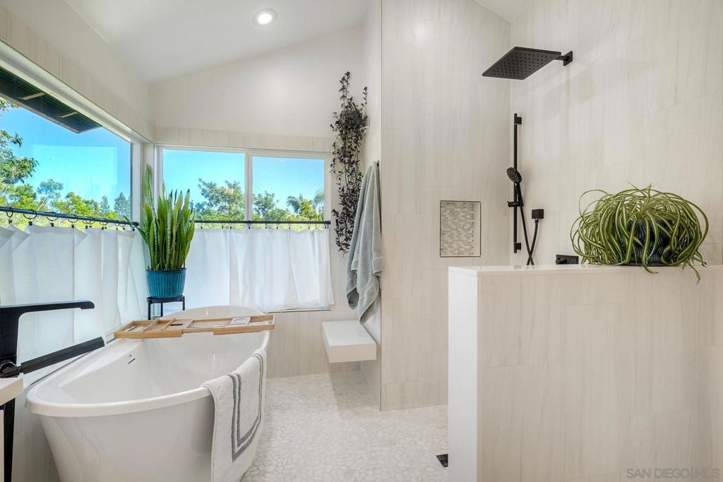 8748 Butano Ct - photo 14