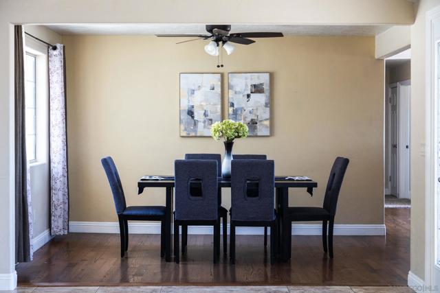 1148 Emerald Heights Rd, El Cajon CA: https://media.crmls.org/mediaz/73e2a193-2ed4-4b14-8bd9-fde6dcbb05f9.jpg