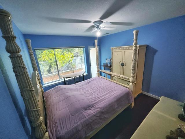 2612 Hallmark Drive, Belmont CA: https://media.crmls.org/mediaz/73e390c7-ed71-4cf8-8182-cfaa33ba1b6a.jpg