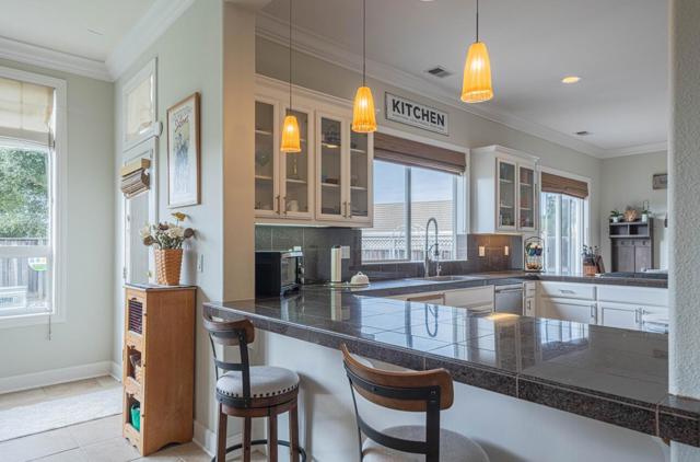 17403 Avenida Los Altos, Salinas CA: https://media.crmls.org/mediaz/73e3c6b3-177f-42e3-9e9f-153d3b100f1d.jpg