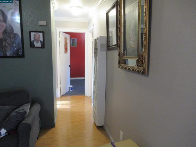 615 15Th St, Richmond CA: https://media.crmls.org/mediaz/73e4e96d-e7d8-45f7-9ea4-cfdbebb8c850.jpg