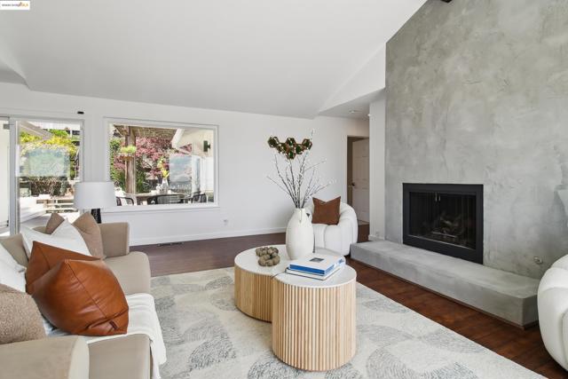 2008 Tamalpais Ave, El Cerrito CA: https://media.crmls.org/mediaz/73e4ef56-8cc4-494f-86e8-985be9540419.jpg