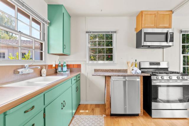 206 Bayview Court, Aptos CA: https://media.crmls.org/mediaz/73e5a28c-f9ef-4bb0-ac47-b6596068e4cd.jpg