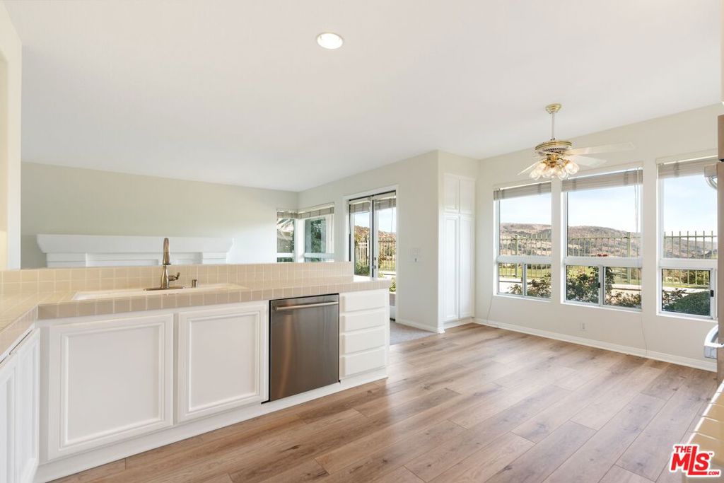 73e5d3fe 87ee 4f1b 84a7 9ff182c25599