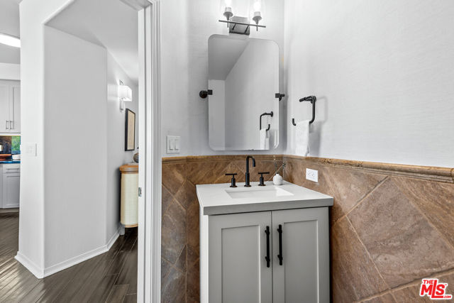 13044 Pacific, Playa Vista CA: https://media.crmls.org/mediaz/73e60012-057b-4ade-b4a3-25f040b5da15.jpg