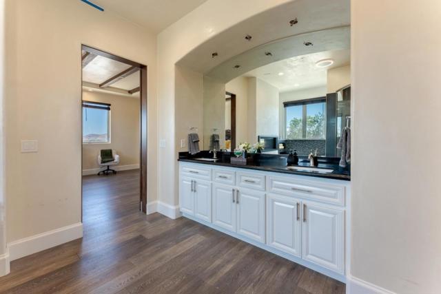 8440 Lovers Lane, Hollister CA: https://media.crmls.org/mediaz/73e64c2e-d583-4992-976c-3b39073d14f7.jpg